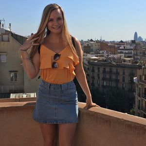 Meet your Posher, Chloe